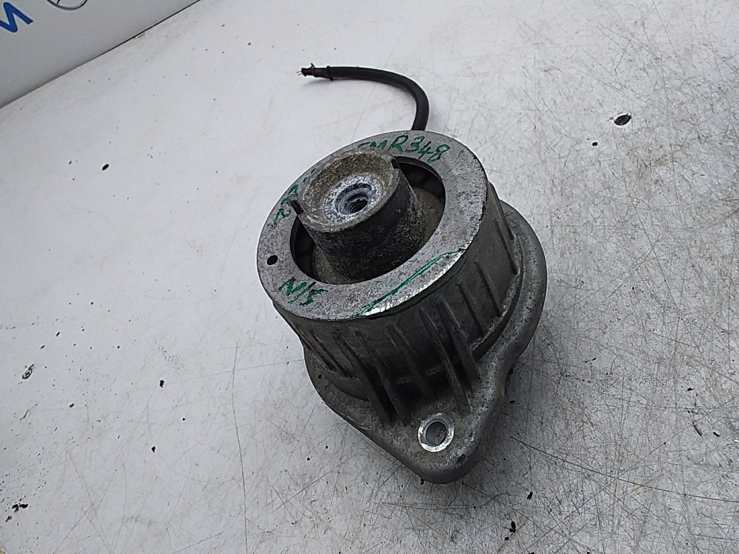 MERCEDES BENZ  S-CLASS  W222  ENGINE MOUNT LEFT NS A2222407517 FMR348