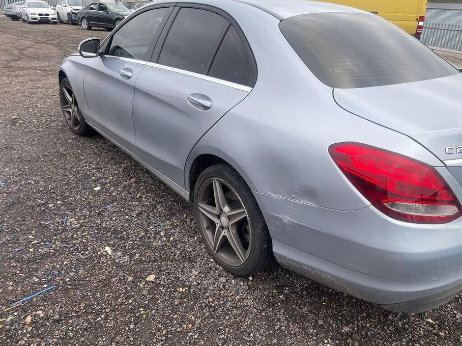 MERCEDES C CLASS W205 2015-2019 BREAKING COMPLETE FRONT BUMPER/HEADLIGHTS