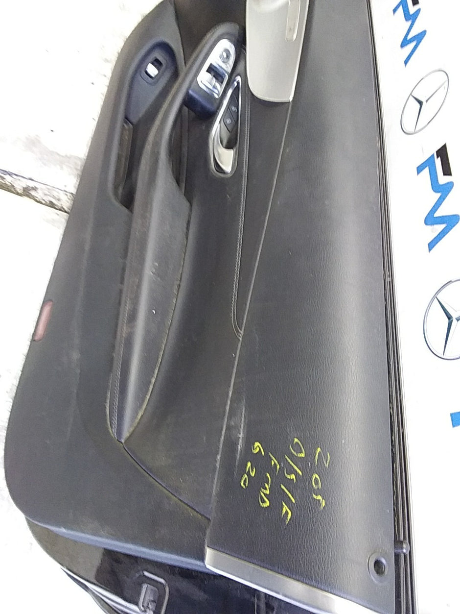 MERCEDES C-CLASS C205  DRIVER FRONT DOOR OSF BLACK 2015 ONWARDS COMPLETE FMD620
