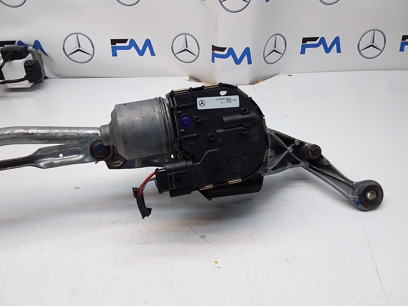 MERCEDES GLC WIPER MOTOR & LINKAGE FRONT A2538205600 W253 2015-2022 FM00193