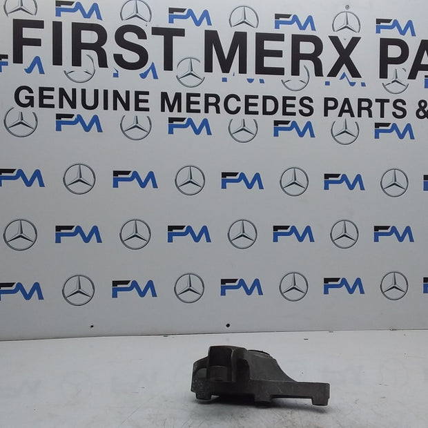 MERCEDES BENZ A-CLS W176 ENGINE MOUNTING BRACKET A2462401809 FMR449
