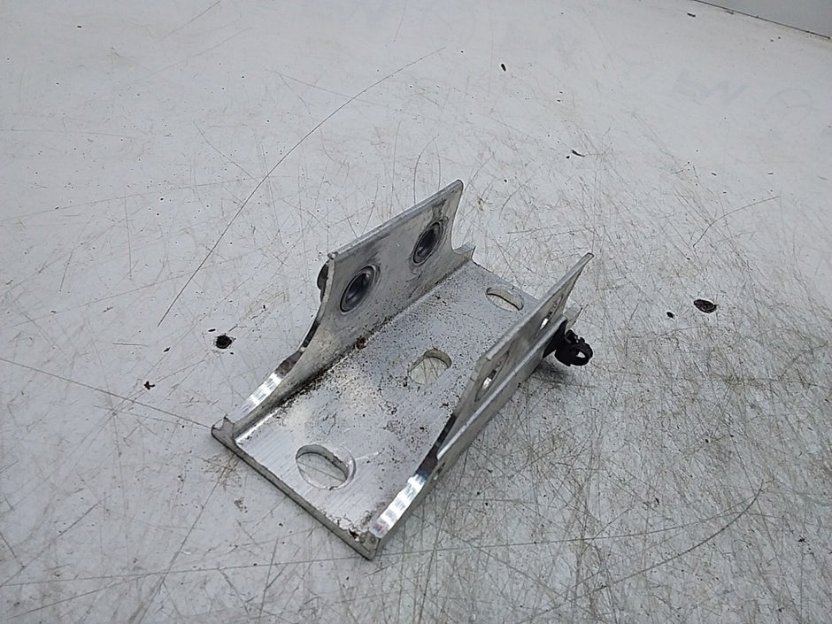 MERCEDES C-CLS W206 REINFORCEMENT MOUNTING RAIL A2066203802 FMR232
