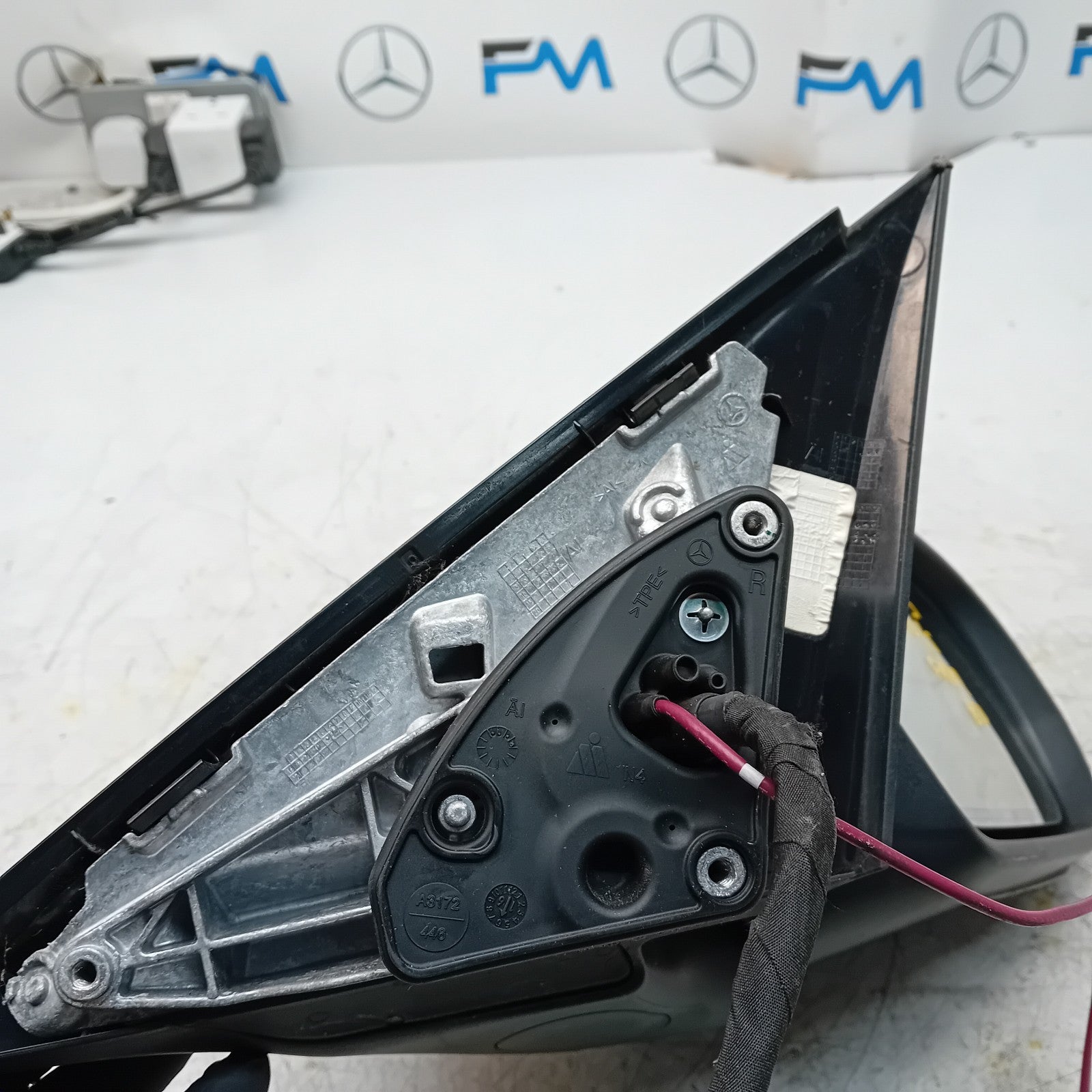 MERCEDES BENZ  C-CLASS W205 DRIVER WING MIRROR OS BLACK PL A2058104402 FMM80