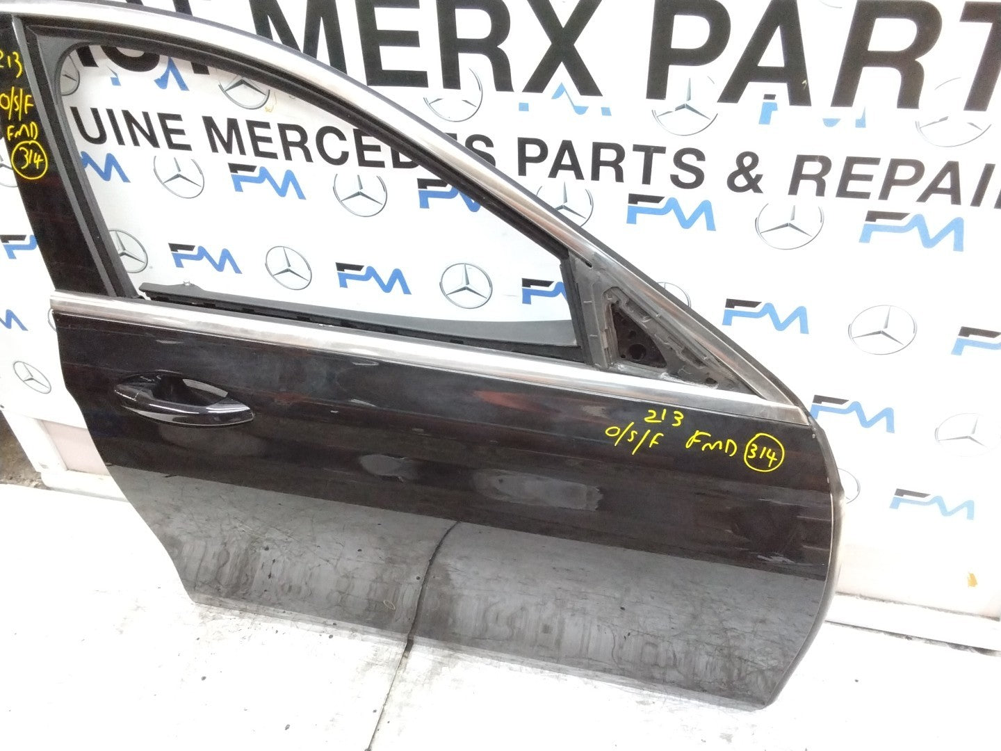 MERCEDES E-CLASS W213 DRIVER  FRONT DOOR OSF BLACK 2017-2023 COMPLETE FMD314