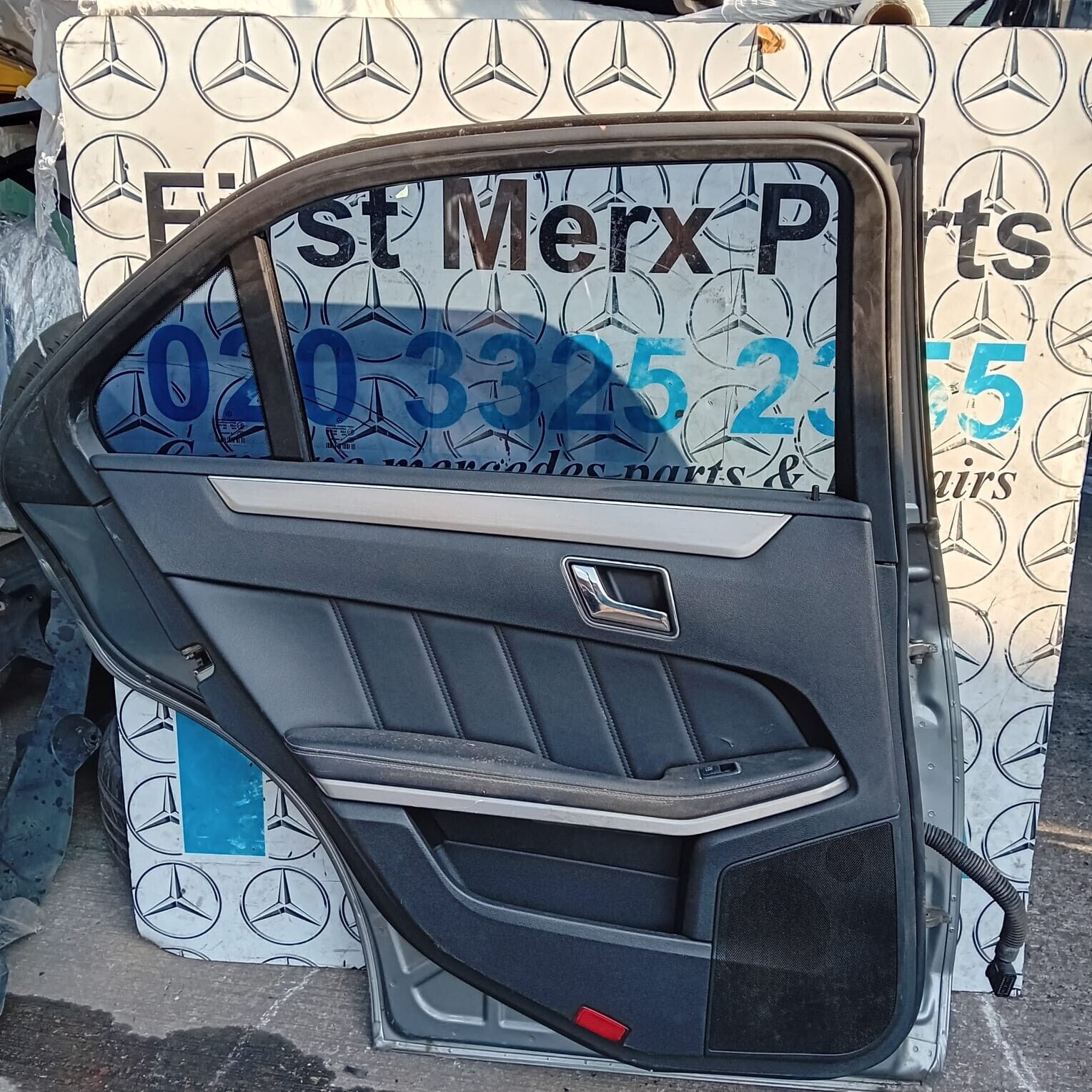 MERCEDES BENZ E-CLASS W212 PASSENGER SIDE REAR DOOR ( N.S.R )