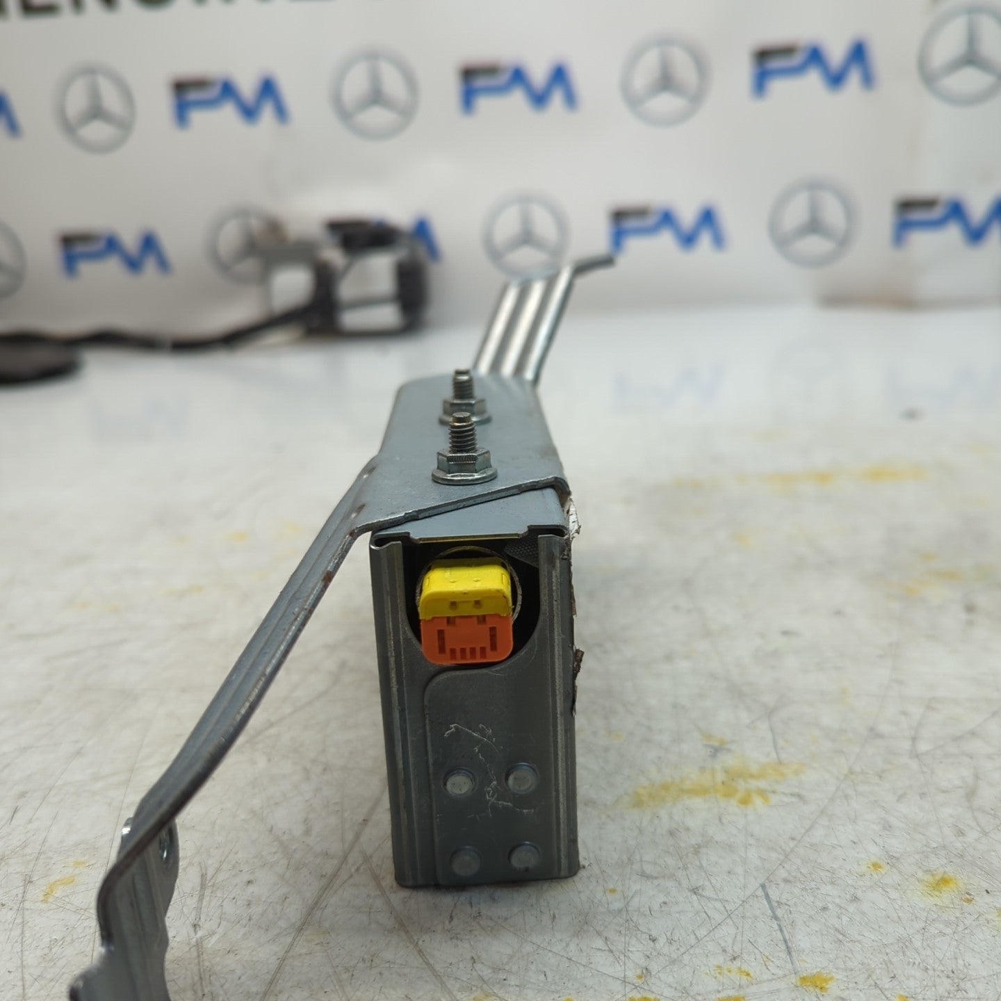 MERCEDES  S-CLASS W222 DRIVER REAR SIDE  AIRBAG MODULE A2228604402 FM001370