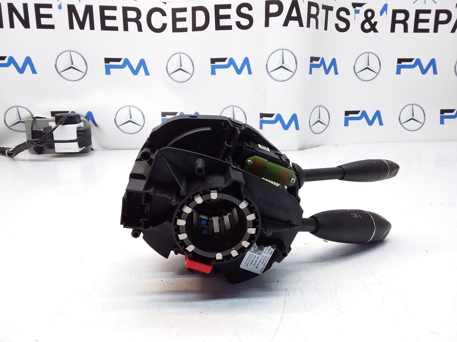 Mercedes E CLASS W212 INDICATOR/WIPER GEAR SELECT + SQUIB  2012 FM00576