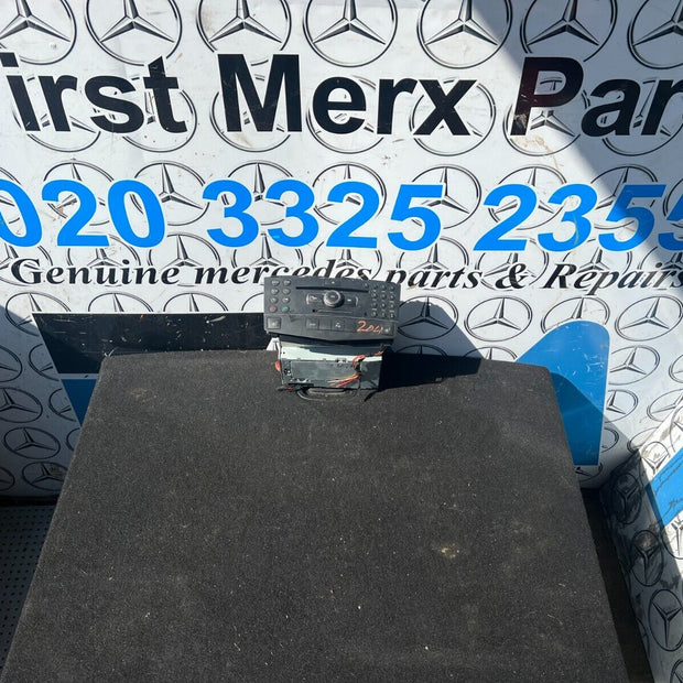 Mercedes W204 Head Unit Sat Nav Comand A 2048704994 A2048707590