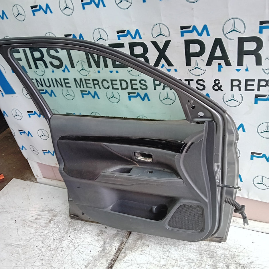 MITSUBISHI OUTLANDER MK3 PASSENGER FRONT DOOR NSF GREY COMPLETE FMD380