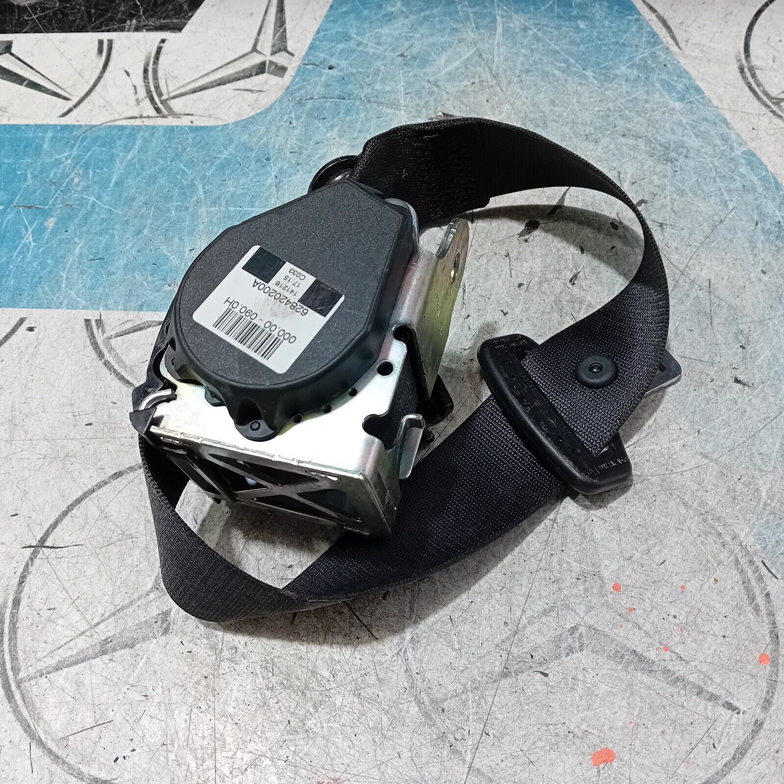MERCEDES BENZ E CLASS W213 SALOON 2016-2021 REAR CENTRE SEAT BELT A2138601385