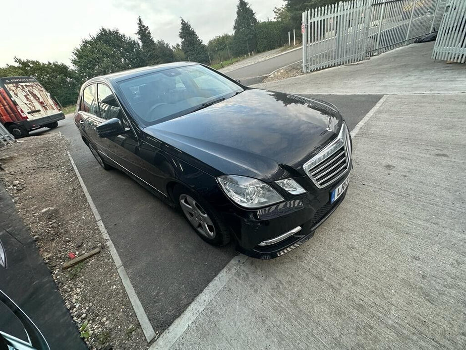 MERCEDES BENZ E-CLASS W212 / AIR BAGS ( STEERING WHEEL, KNEE, ROOF )