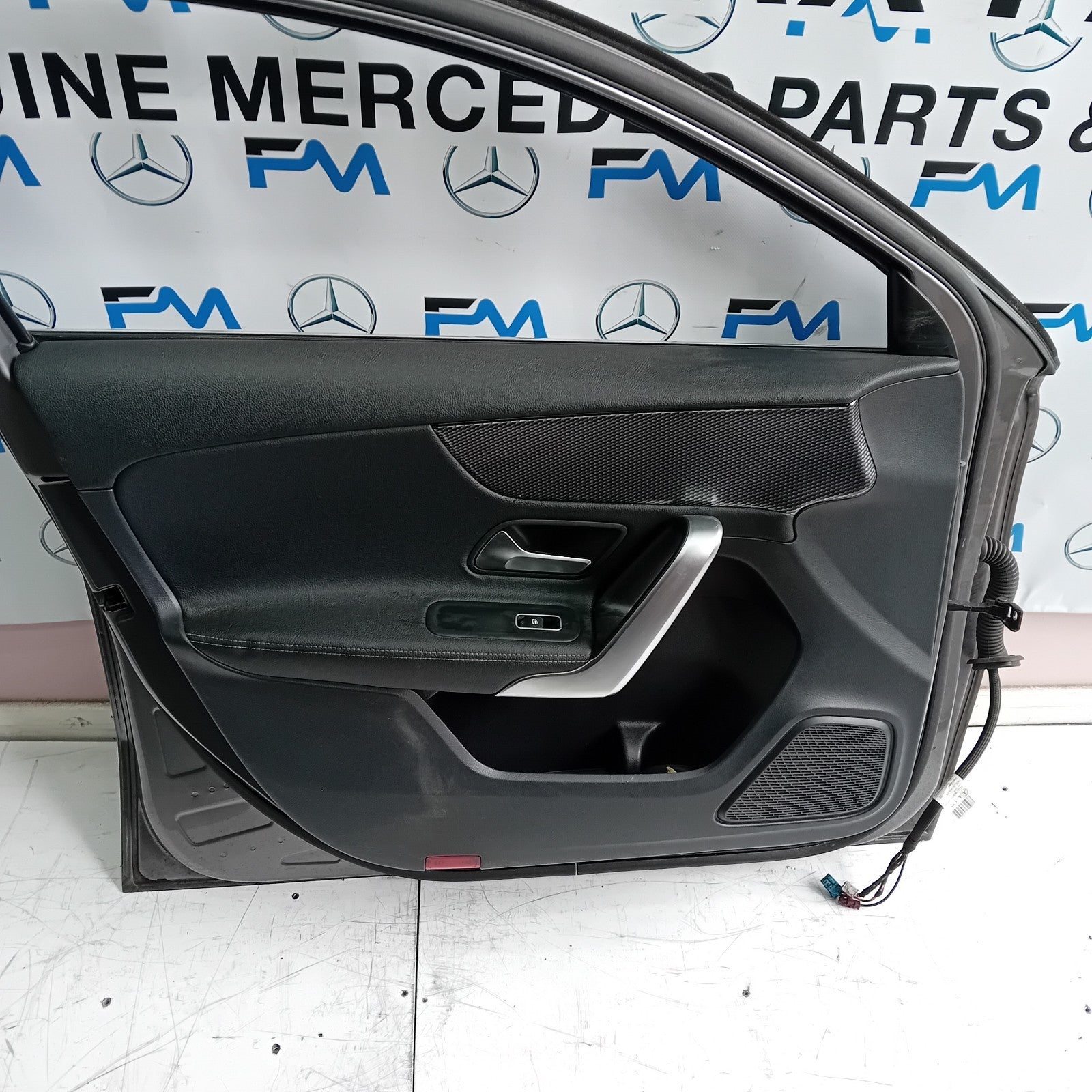 MERCEDES BENZ A-CLASS W177 PASSENGER SIDE FRONT DOOR N/S/F COMPLETE GREY FMD42
