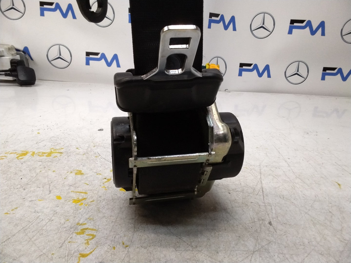 MERCEDES-BENZ C COUPE C205 W205  FRONT LEFT SEATBELT A2058601501 FMS305 NSF 
