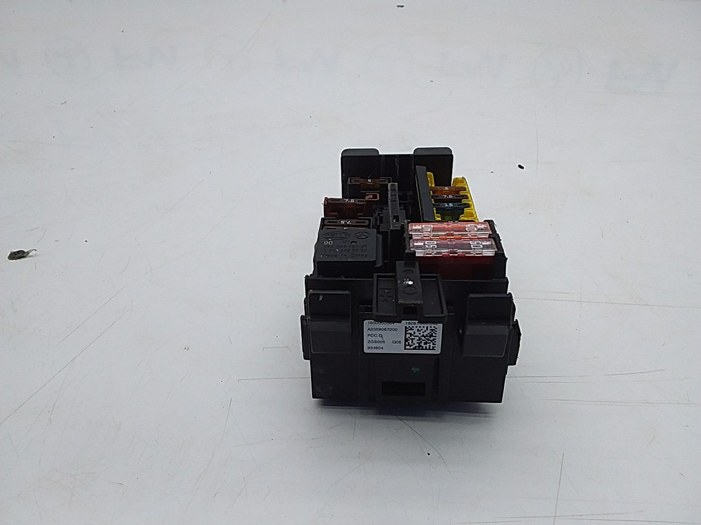 MERCEDES C CLASS FUSE RELAY BOX A2059067200 W205 2014-2021  FMF13