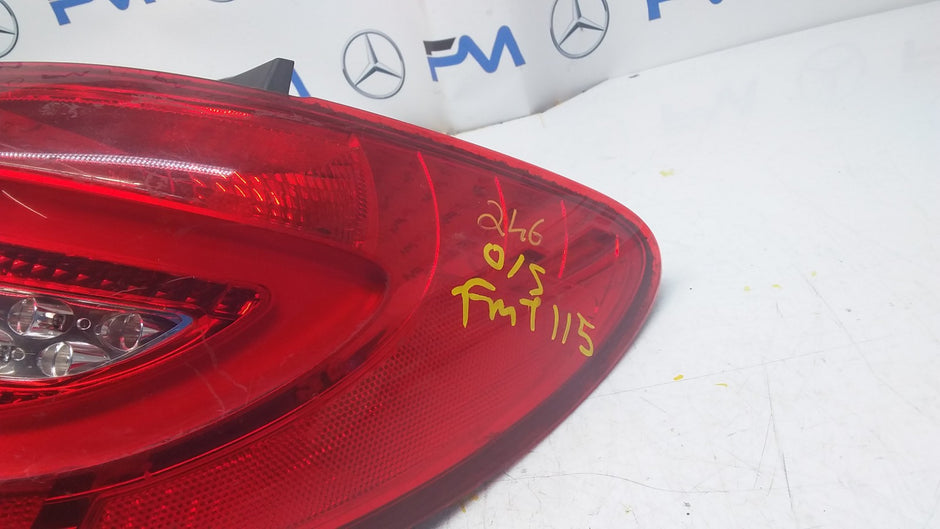 MERCEDES B-CLASS W246 DRIVER SIDE OS REAR TAIL LIGHT A2468200664 2013 FMT115