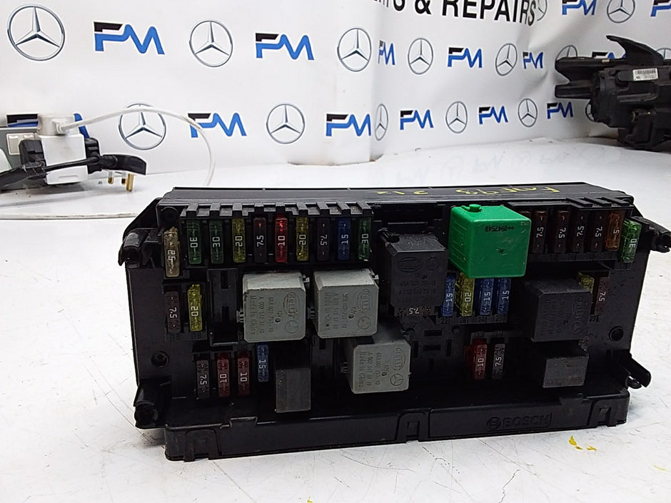 Mercedes E-CLASS W212 Fuse  Box RELAY A2129000006 FMF98
