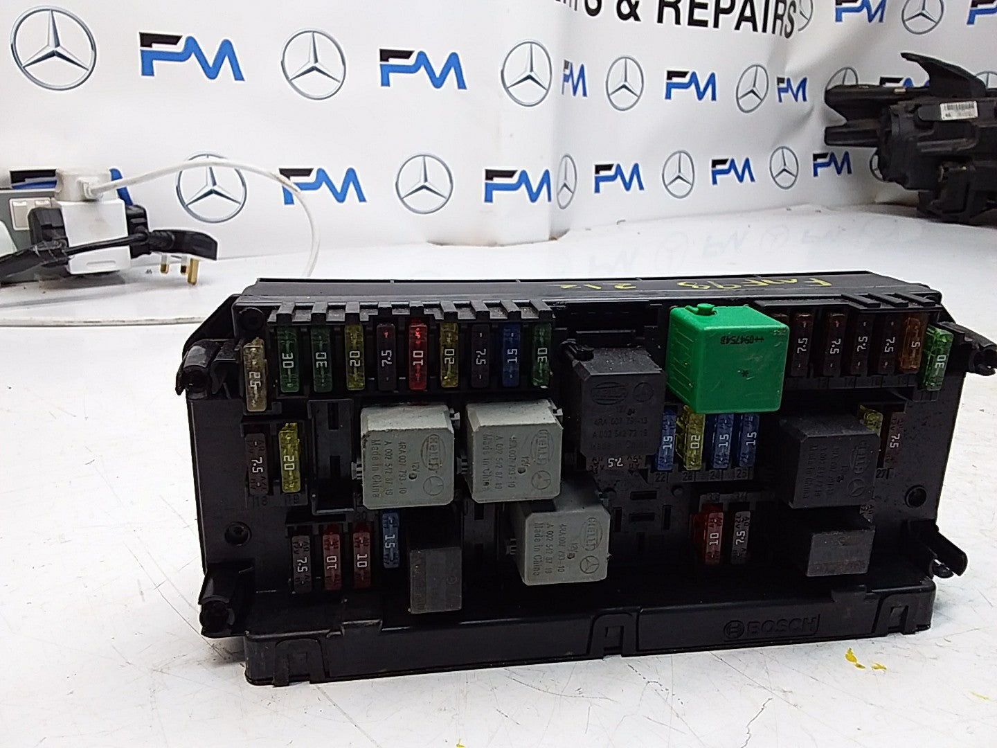 Mercedes E-CLASS W212 Fuse  Box RELAY A2129000006 FMF98