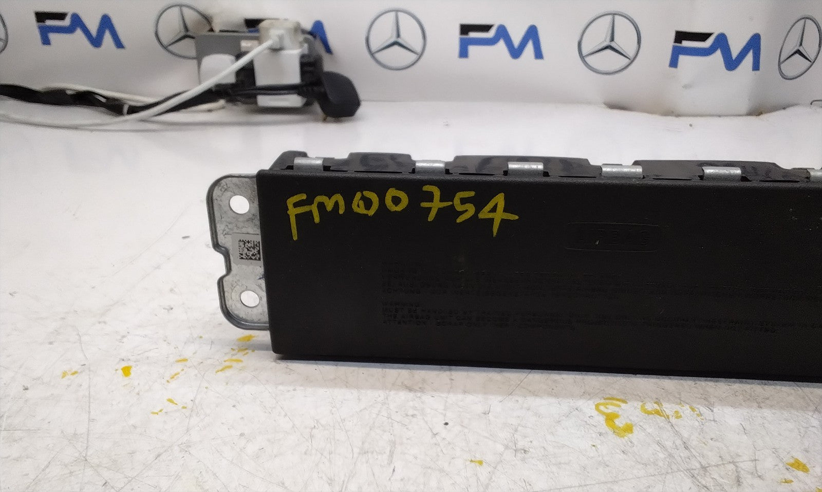 MERCEDES BENZ E-CLASS W213 DRIVER SIDE KNEE AIRBAG A2138600302 FM00754