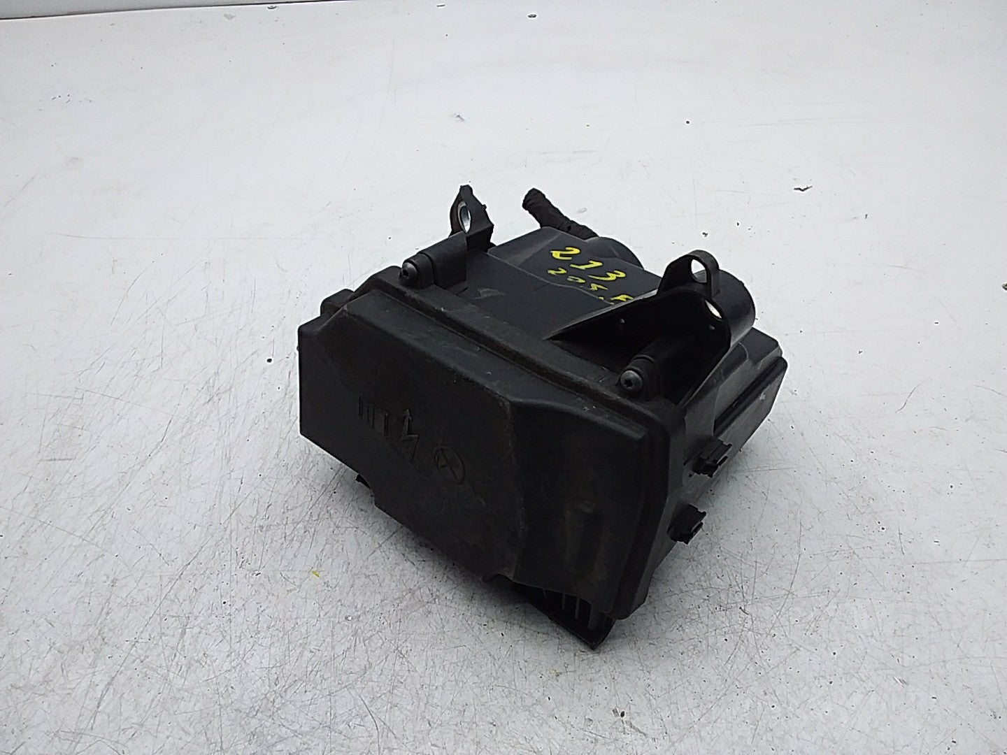 Mercedes C-CLASS  W205 Fuse Relay Junction Box A2059981301 FMF144