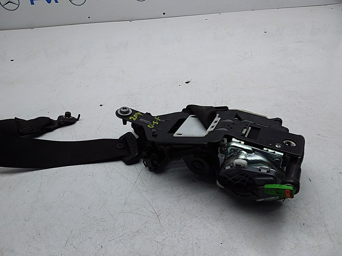 MERCEDES C-CLASS W204 SEAT BELT FRONT RIGHT DRIVER SIDE A2048601885 FMS242 OSF
