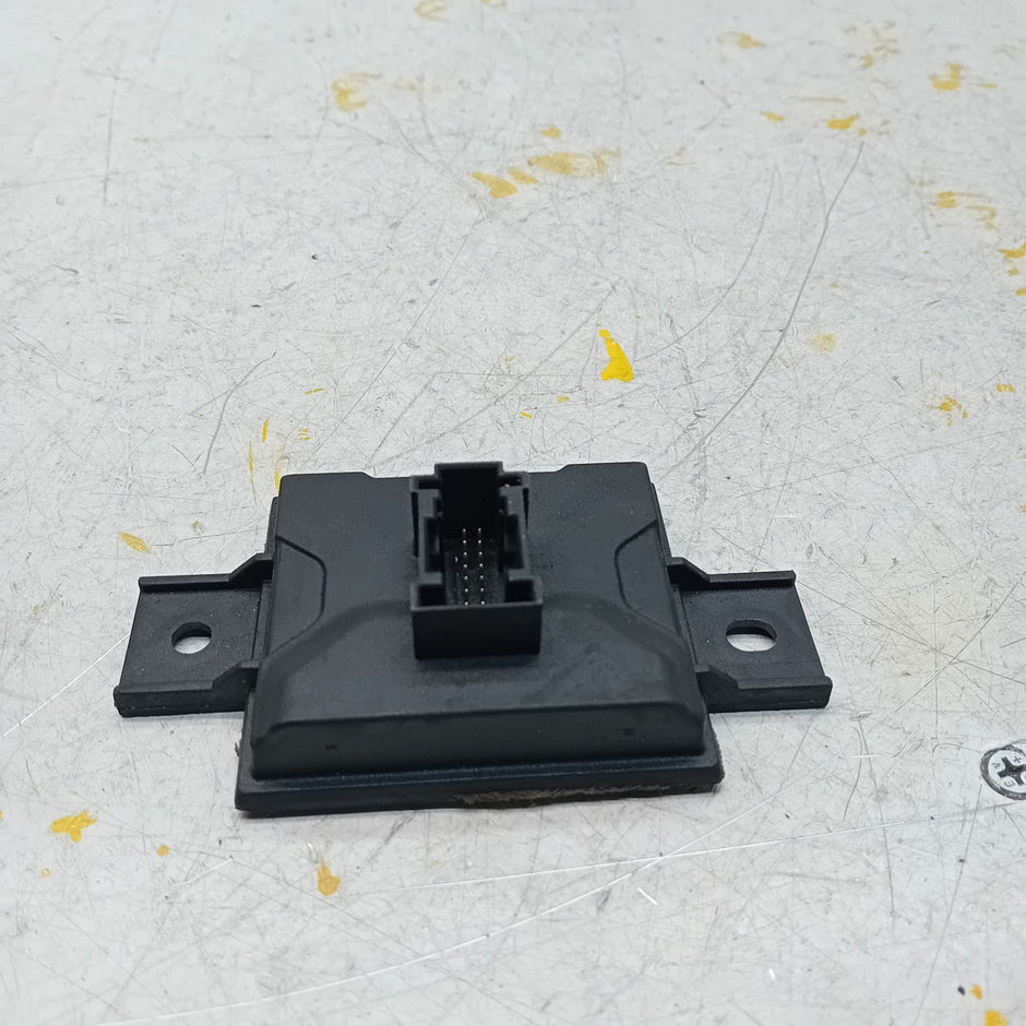 MERCEDES C S CLASS CAMERA REAR CONTROL MODULE ECU A2229005613 FM001056
