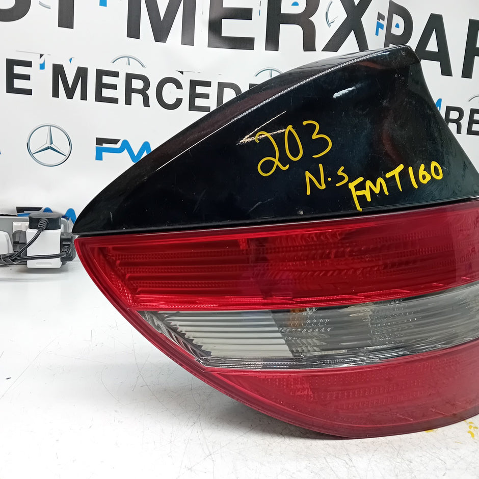 MERCEDES CLC W203 2009 PASSENGER SIDE NS REAR TAIL LIGHT A2038205164 FMT160