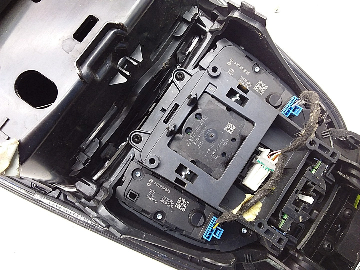 2016-2019 MERCEDES E CLASS W213 CENTRE  CONSOLE  A2138100815 FMK08