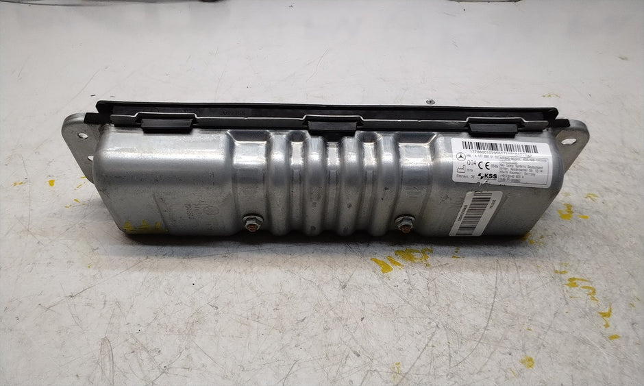 2019 MERCEDES BENZ A-CLASS W177 DRIVER SIDE KNEE AIRBAG A1778600102 FM00753