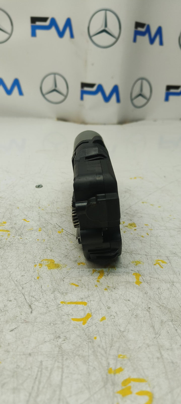 MERCEDES BENZ E-CLASS W213 SUNROOF MOTOR  A2139067003 FM00490