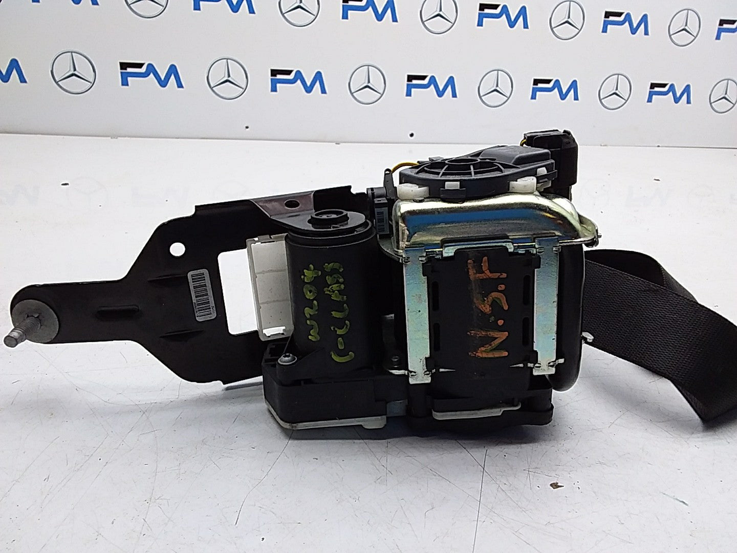 MERCEDES C-CLASS W204 SEAT BELT FRONT LEFT PASSENGER SIDE A2048602385 FMS222 NSF