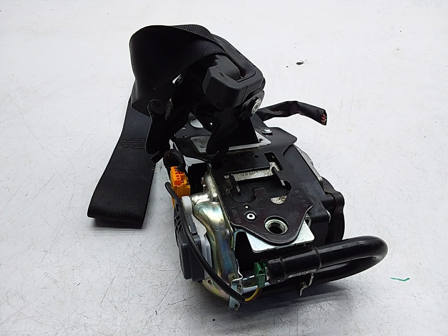 MERCEDES E-CLASS W238 SEAT BELT FRONT LEFT PASSENGER SIDE A2388602800 FMS256 NSF