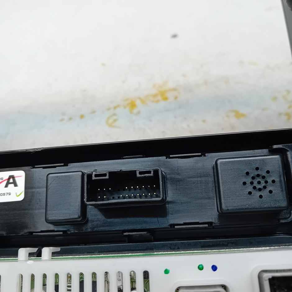 MITSUBISHI OUTLANDER PHEV HEATER  CONTROL PANEL CAB502A043A C68372 FM001070