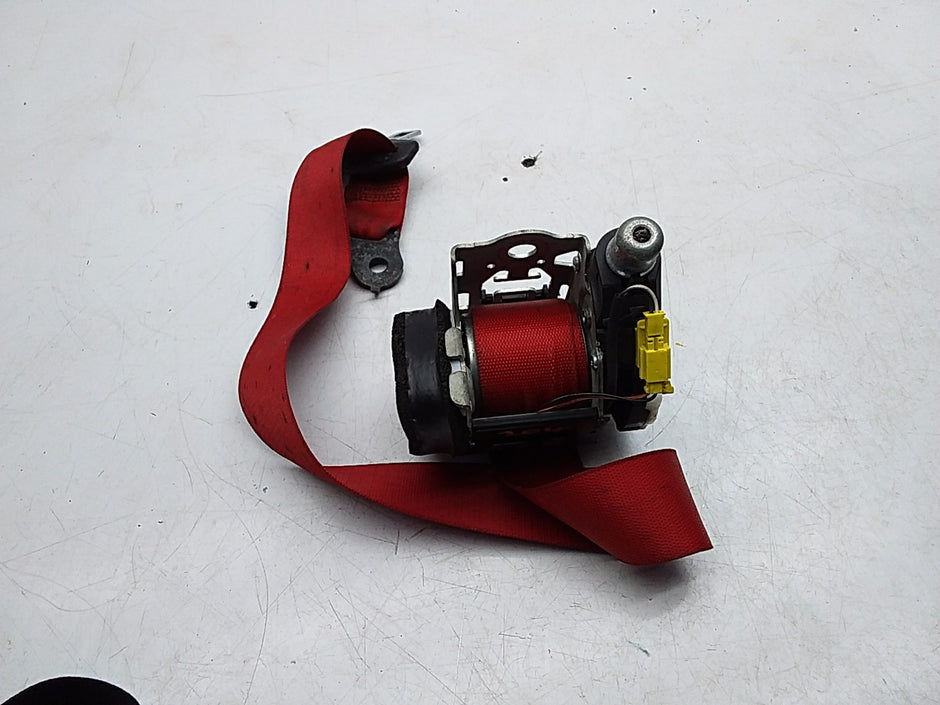 MERCEDES C-CLASS W204 SEAT BELT REAR LEFT DRIVER SIDE A2048602886 FMS227 OSR