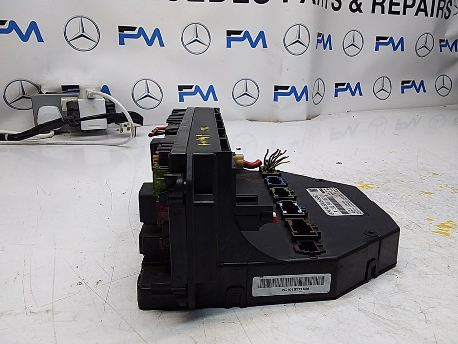 Mercedes E-CLASS W212 Fuse  Box RELAY A2129008507 FMF89