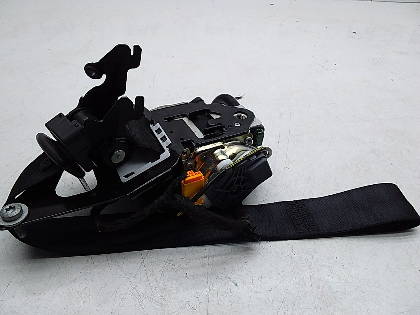 MERCEDES E-CLASS W238 SEAT BELT FRONT RIGHT DRIVER SIDE A2388602900 FMS252 OSF