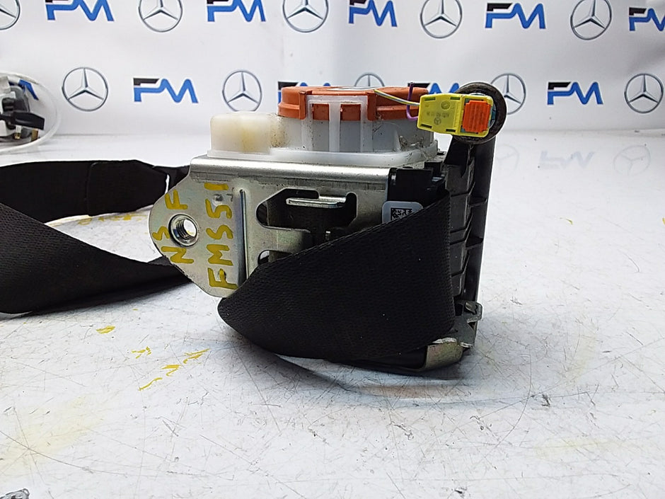 MERCEDES A CLASS  FRONT LEFT SEAT BELT WITH PRETENSIONER A1778600700 FMS51 NSF