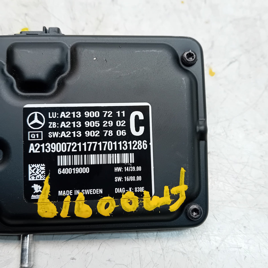 MERCEDES BENZ E-CLASS W213 FRONT WINDSHIELD CAMERA CONTROL A2139007211 FM00919