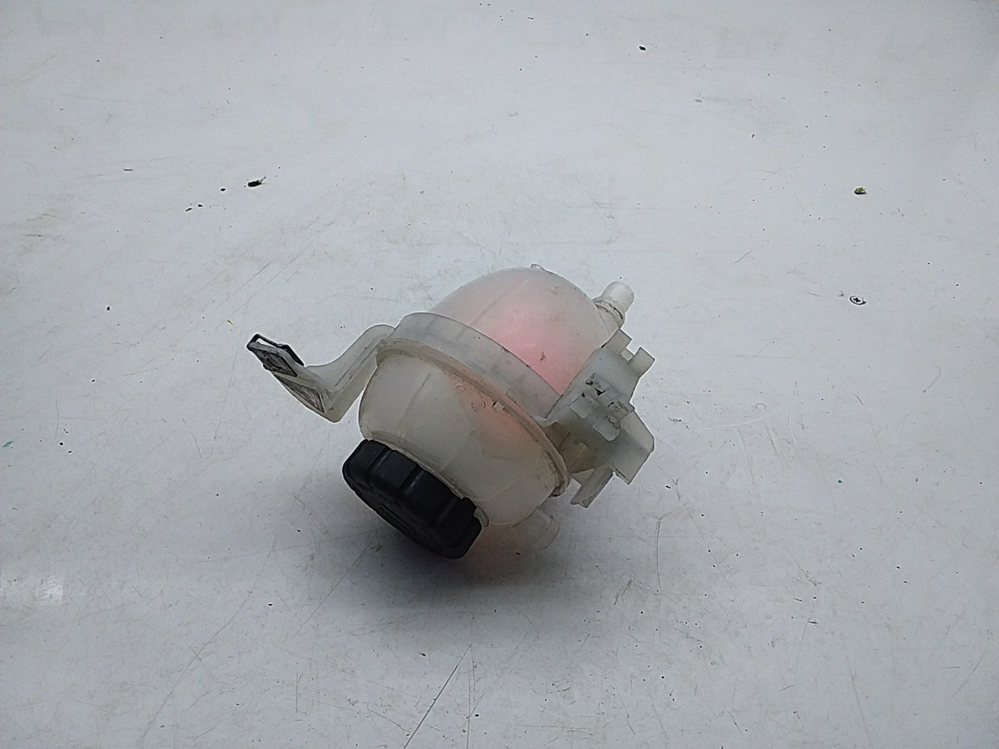 MERCEDES BENZ S-CLASS W222 COOLANT EXPANSION TANK 2014ONWARDS A2225000549 FMC111