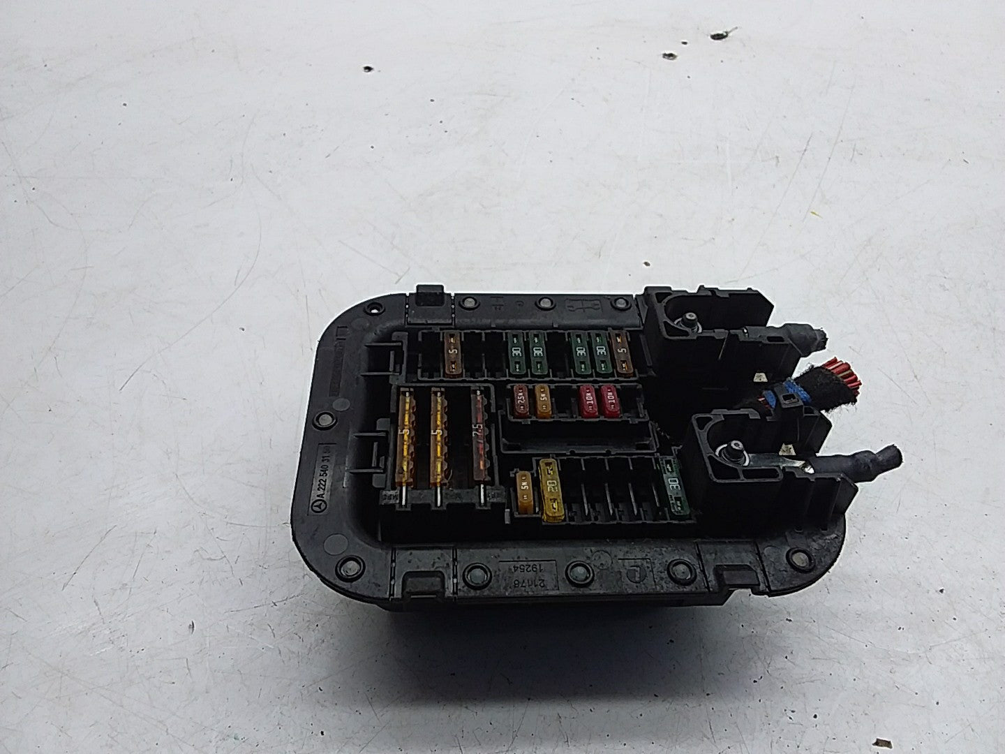 MERCEDES BENZ S-CLASS W222 2014ONWARDS FUSE RELAY BOX  A2225403150 FMF128