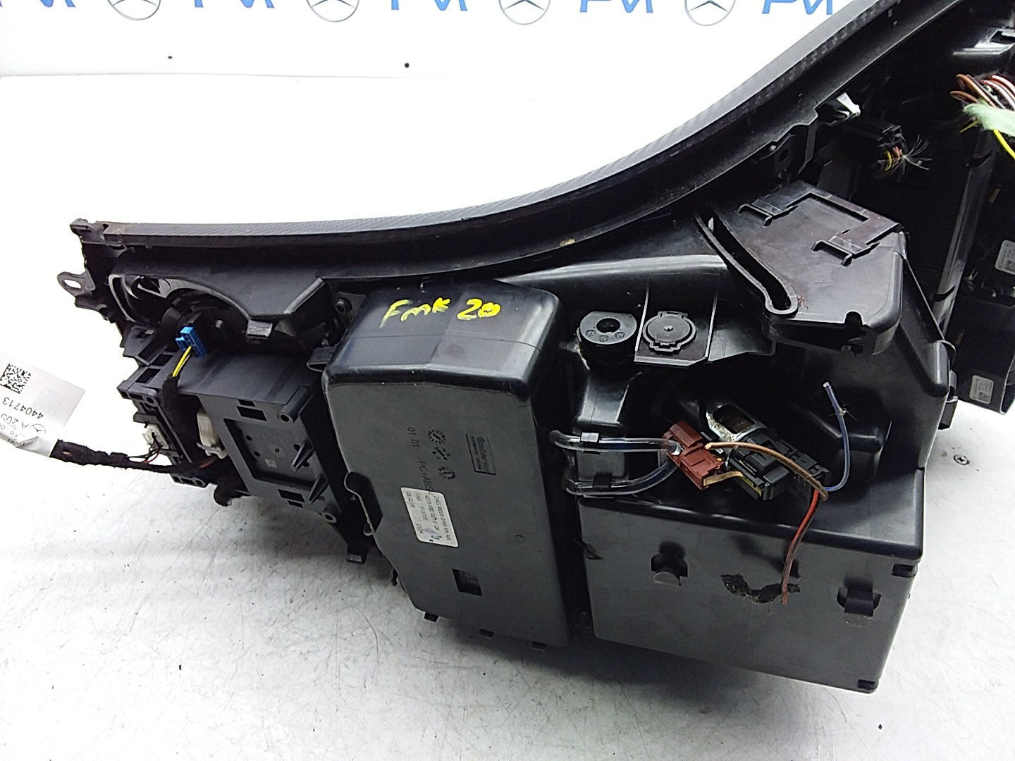 2014 ONWARDS MERCEDES C-CLASS W205 CENTRE  CONSOLE  A2054404713 FMK20 (DAMAGED)