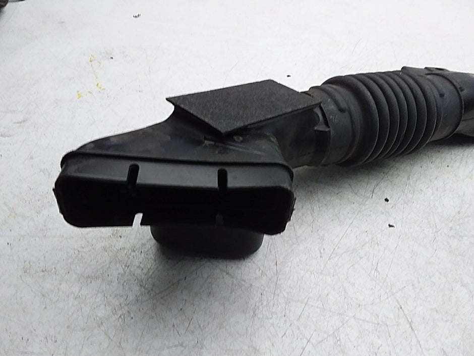 MITSUBISHI OUTLANDER AIR INTAKE TUBE  FMI62 1505A661