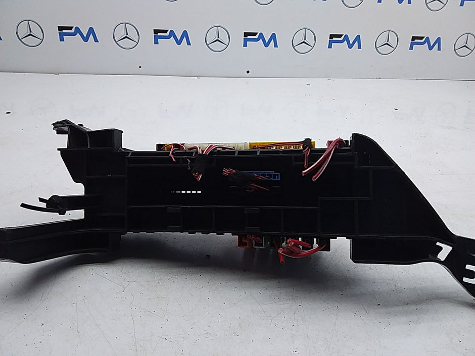 MERCEDES BENZ GLC W166 2015-2019 FUSE RELAY BOX  A1665402350 FMF126