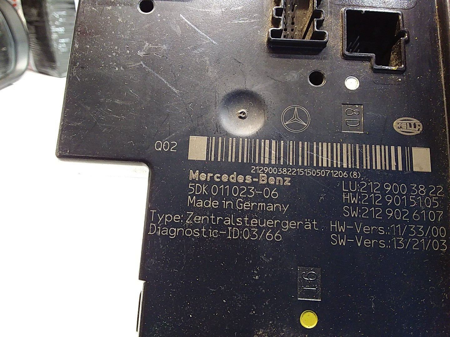 MERCEDES BENZ E-CLASS W212 FUSE BOX RELAY A2129003822 FMF108