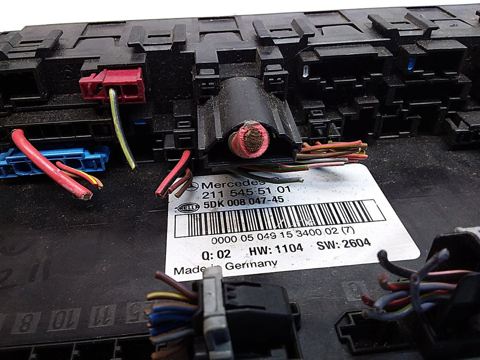 MERCEDES BENZ E-CLASS W211 FUSE  BOX 2003-2009 A2115455101 FMF120