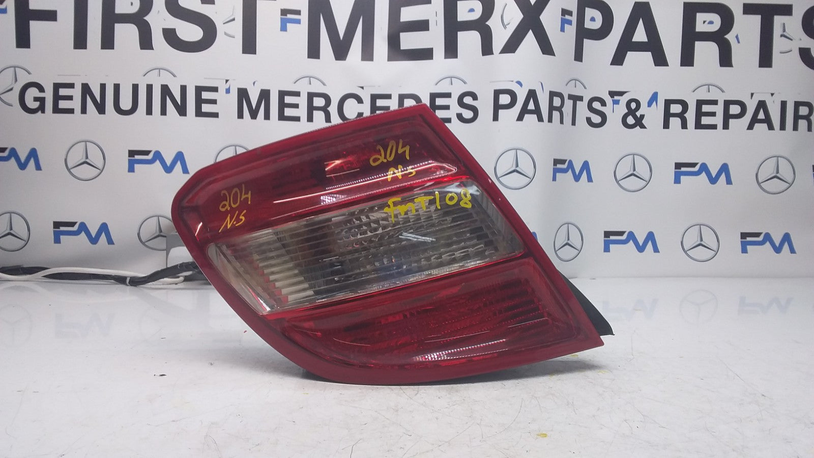 MERCEDES C-CLASS W204 PASSENGER SIDE NS REAR TAIL LIGHT A2048203564 2011 FMT108