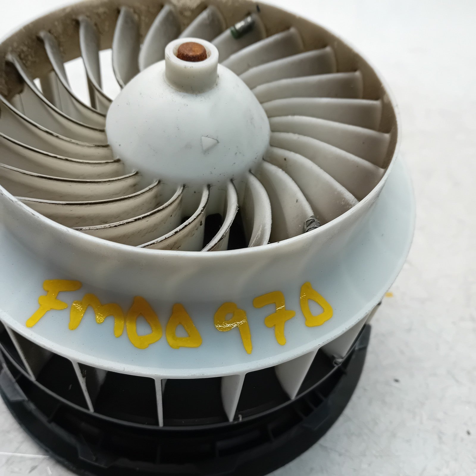 MERCEDES BENZ W205 C-CLASS INTERIOR BLOWER HEATER FAN 0130309002 FM00970