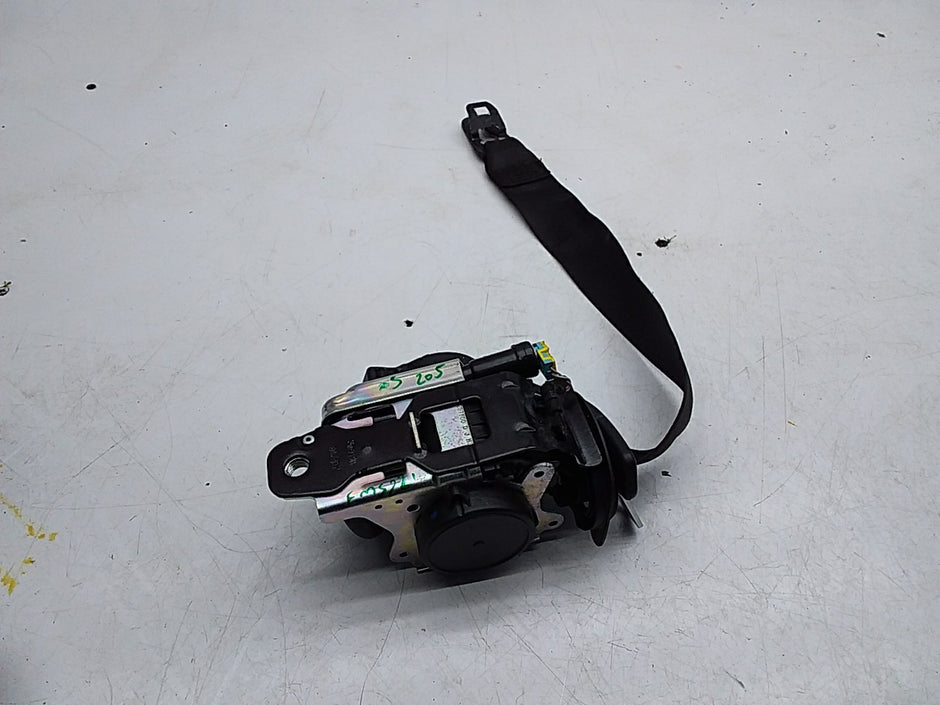 MERCEDES C-CLASS W205 SEAT BELT REAR RIGHT DRIVER SIDE A2058600285 FMS221 OSF
