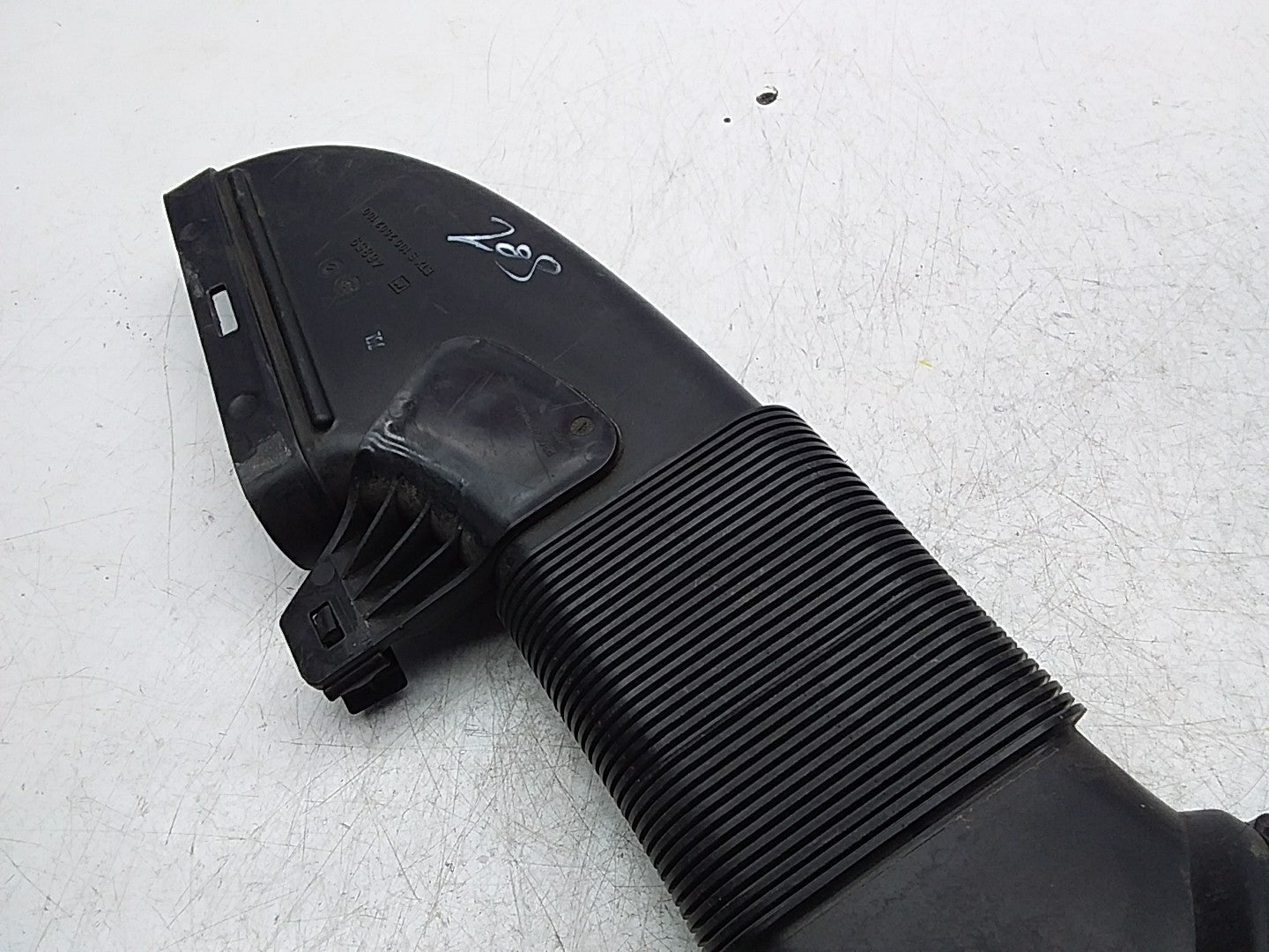 MERCEDES BENZ C-CLASS W205 AIR INTAKE TUBE A6510903242 FMI48