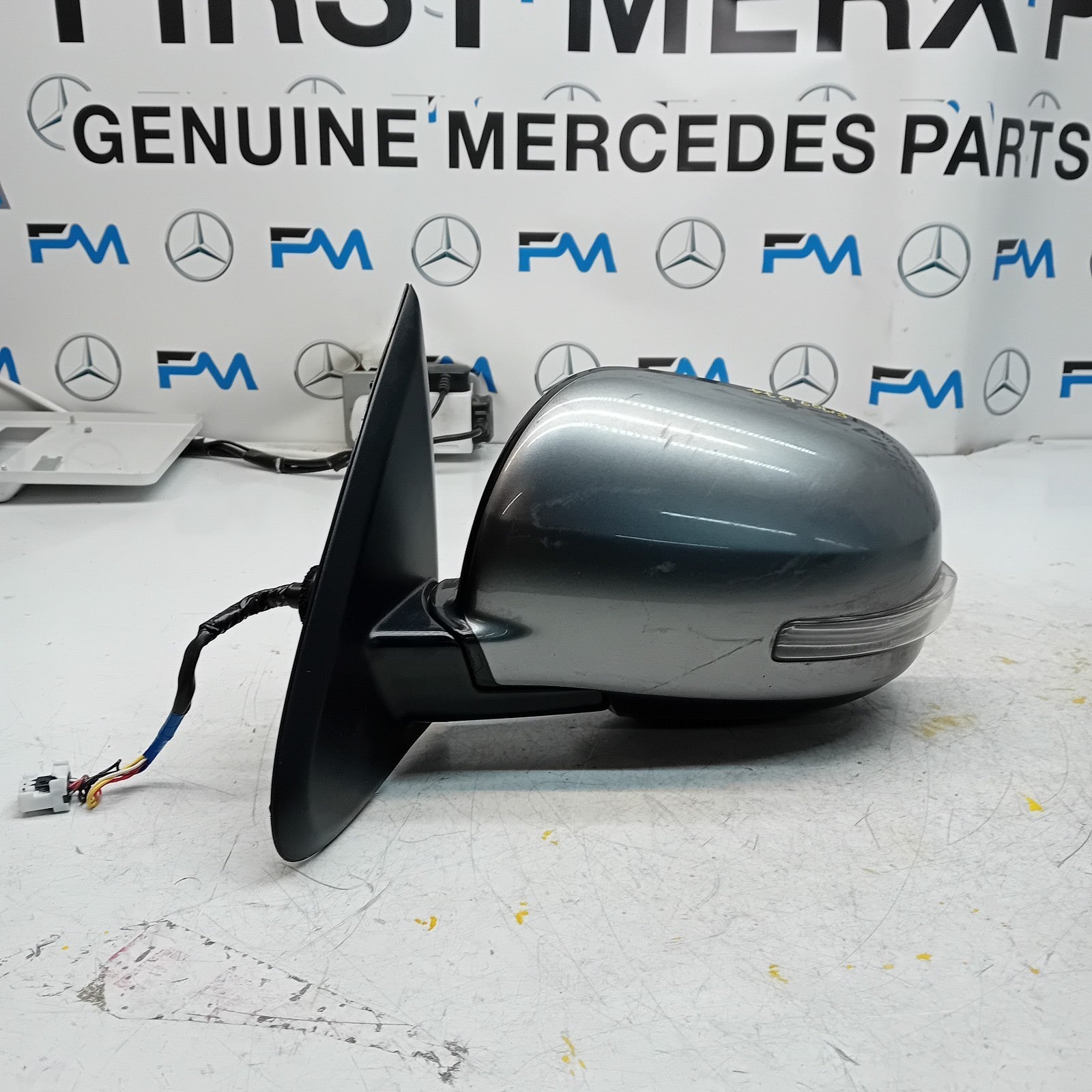 MITSUBISHI OUTLANDER MK3 PASSENGER SIDE WING MIRROR  POWER FOLD FM001074