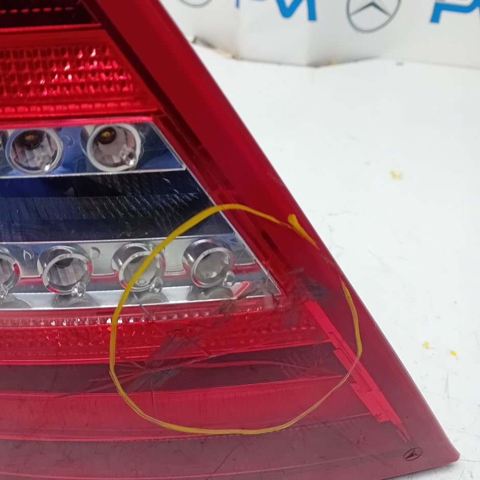 MERCEDES C-CLASS W204 PASSENGER SIDE NS REAR TAIL LIGHT A2048205464 2012 FMT122